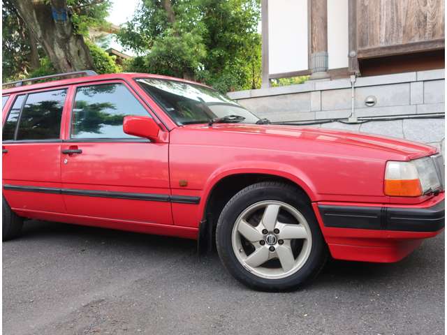 VOLVO 940 ESTATE CLASSIC | 1997 | Red | 99000km | Quality Auto